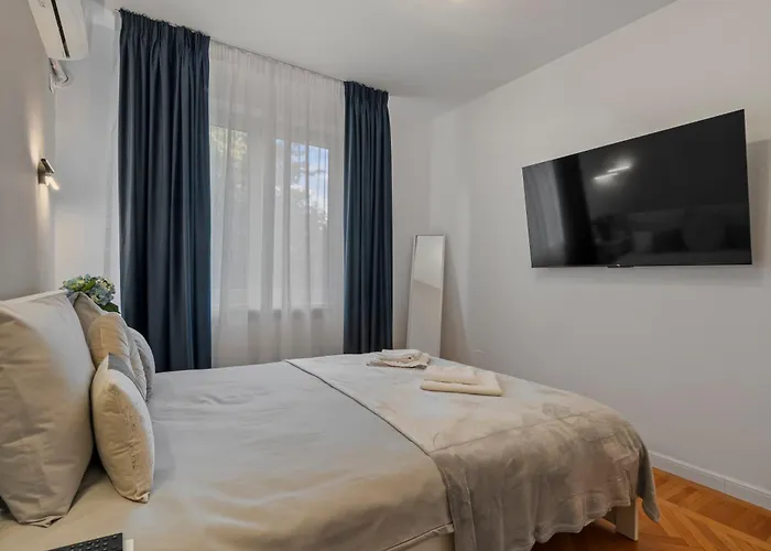 Ultracentral Metro Steps 2 Bdrm Apartamento